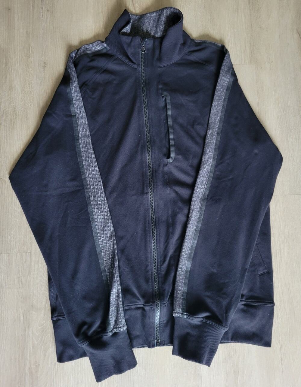 Lululemon Men's Kung Fu II Jacket